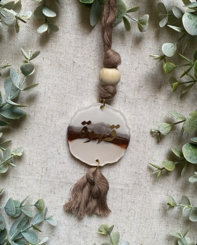 تعليقة شاي وقهوة خيوط بني فاتح