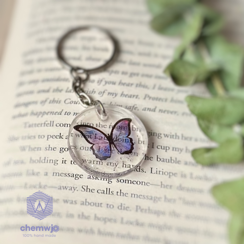 ميدالية فراشة