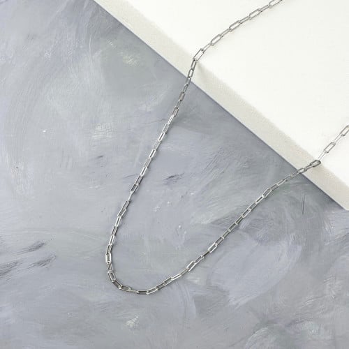 قلادة فضة مرصعة بالزيركون