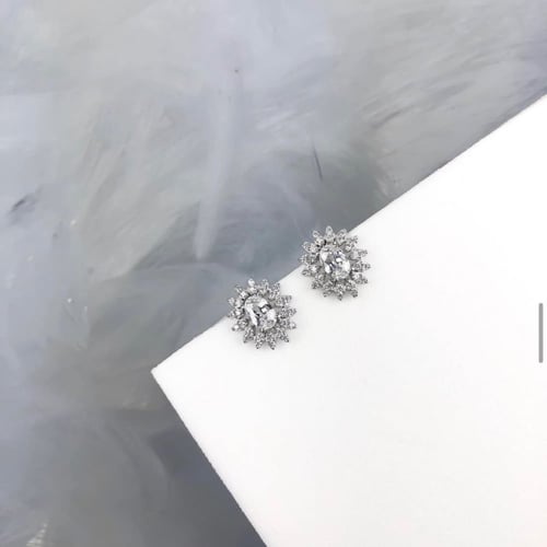 طقم ( قلادة + حلق ) فضة مرصع بالزيركون