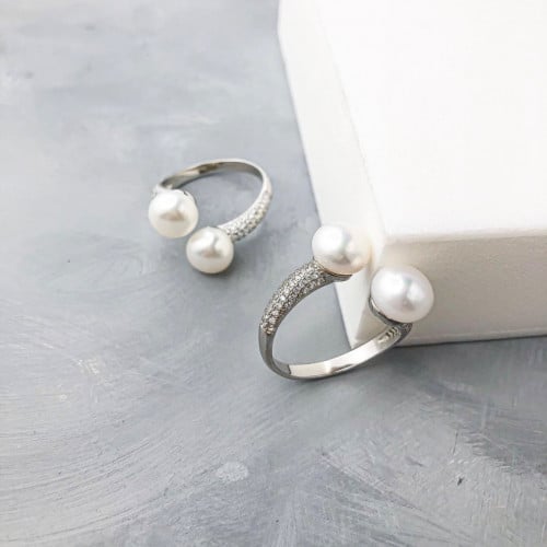 خاتم فضة مرصع بالزيركون واللؤلؤ