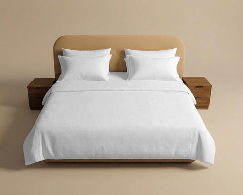 مفرش سرير نفرين بحشوة متحركة - أبيض