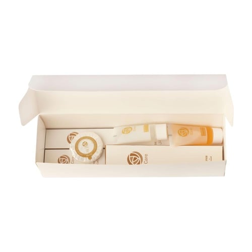 طقم عناية ( شامبو + جل استحمام + صابون + طقم فرشاة...