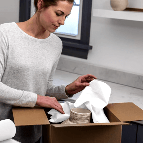 رول ورق بيج لتغليف الهدايا والديكور وزن 4 كيلو جرا...