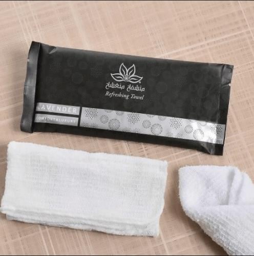 منشفه منعشه برائحة اللافندر غلاف اسود وفضي / العدد...
