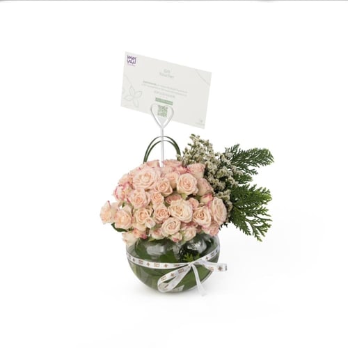 فازة ورد أنيقة