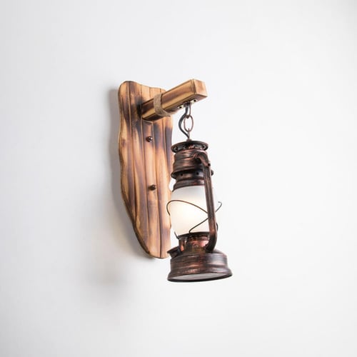 فانوس سراج بحامل خشبي تراثي