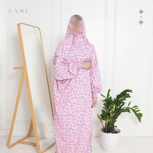 شرشف صلاة مشجر وردي