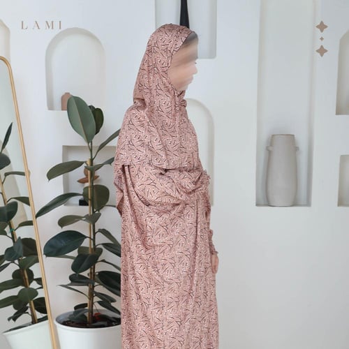 شرشف صلاة مشجر لحمي