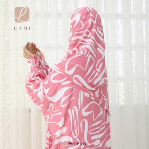 شرشف صلاة مشجر وردي