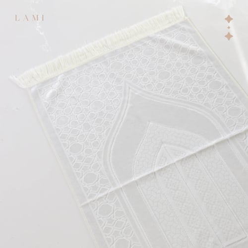 سجادة صلاة حرير - ابيض