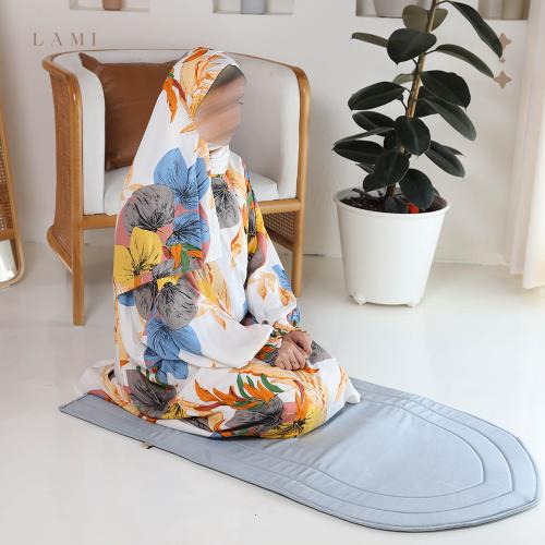 طقم صلاة تُقى - اوف وايت