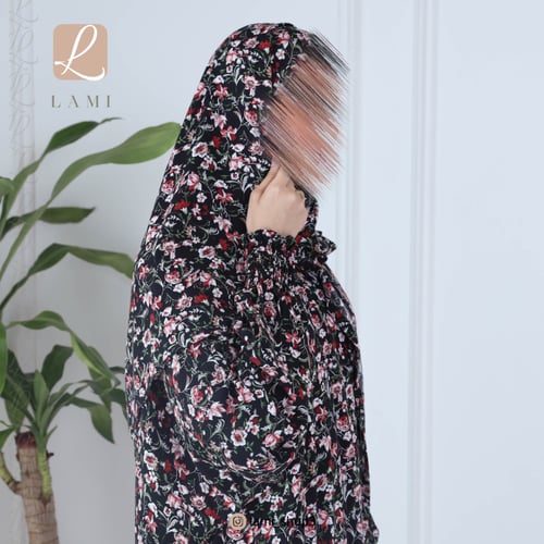 شرشف صلاة مشجر اسود