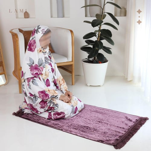 طقم زهرة الندى ابيض