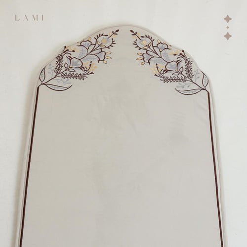 سجادة صلاة همس الربيع شمواه