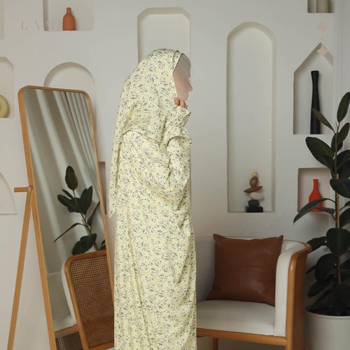 شرشف صلاة مشجر اصفر