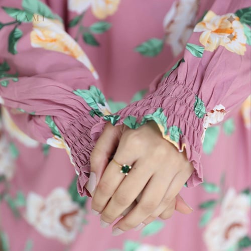 شرشف صلاة مشجر - وردي