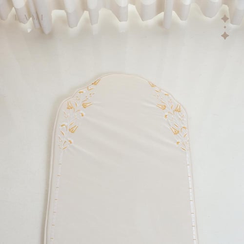 سجاد بتلات الذهب