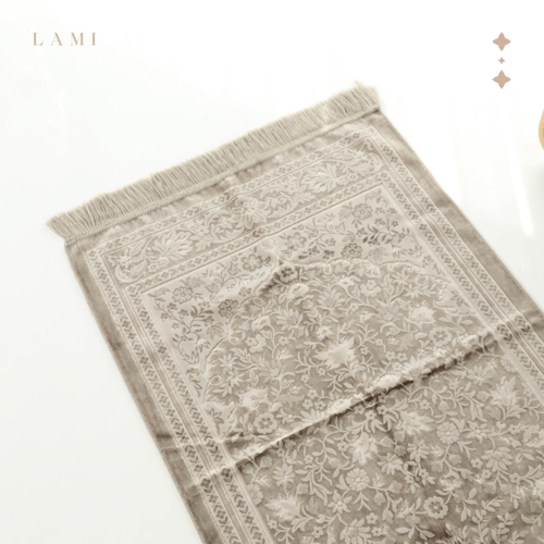 سجادة صلاة حرير - بني