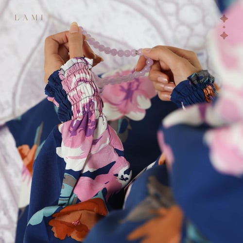 طقم زهرة الندى كحلي