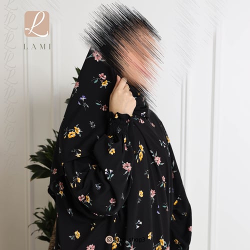 شرشف صلاة مشجر اسود