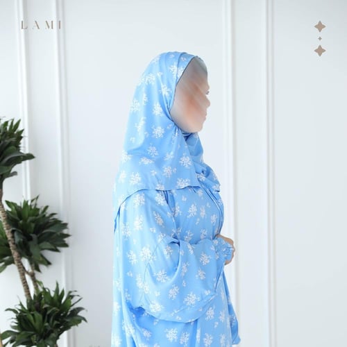 شرشف صلاة مشجر ازرق