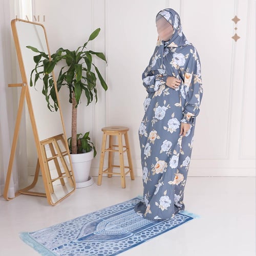 طقم عبير الورد رمادي