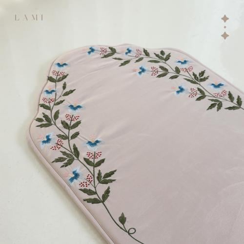 سجادة صلاة همس الأزهار وردي