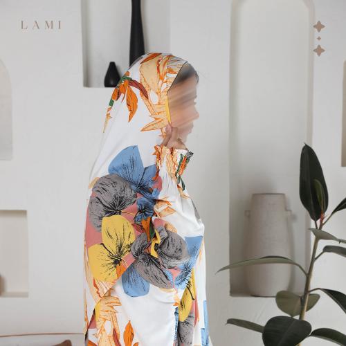 شرشف صلاة مشجر اوف وايت