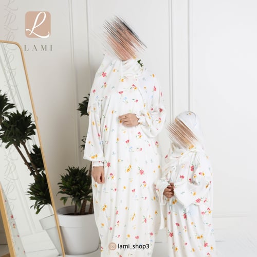 شرشف صلاة الام و البنت ابيض