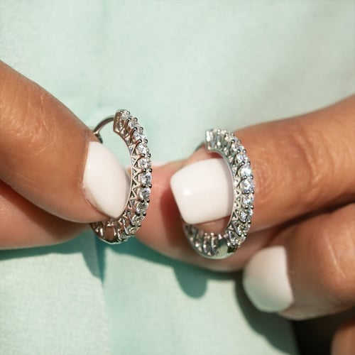 حلق ذا تنس - The Tennis