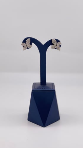 حلق الورده تصميم عالمي