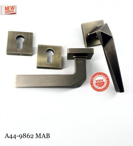 قبضة باب | Akada