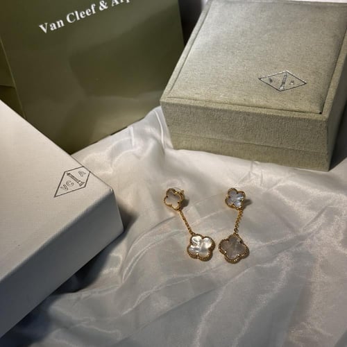 حلق فان كليف دورين ابيض