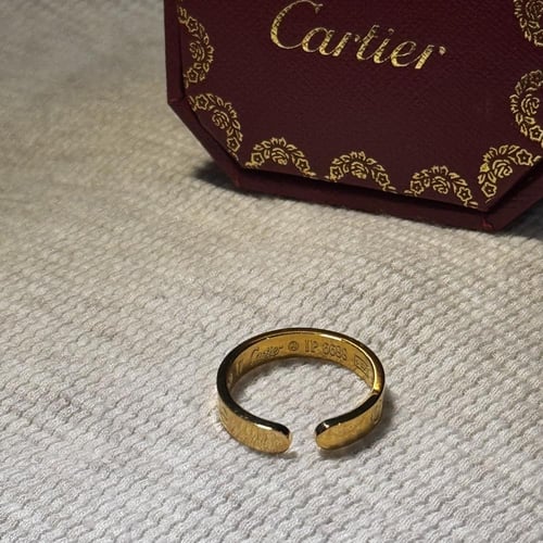 خاتم كارتير الحب ذهبي نحيف