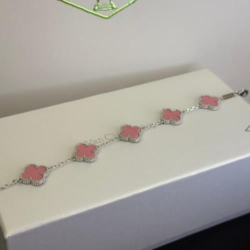 سوار فان كليف فضي بوردات وردي