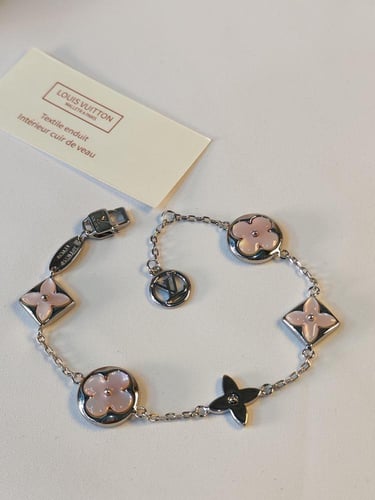 أساور لويس فيتون فلاورز ماستر