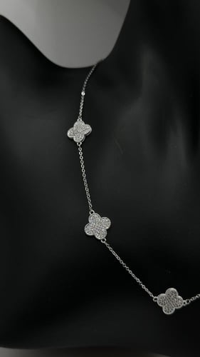 سلسال فان كليف مرصع بفصوص