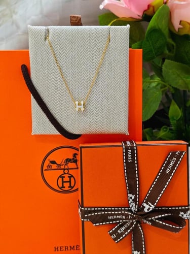 سلسال هيرمز ابيض ذهبي