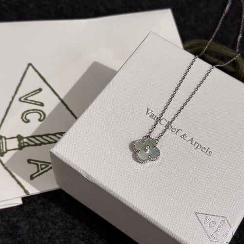 سلسال VCA ابيض فضي مع الكريستال