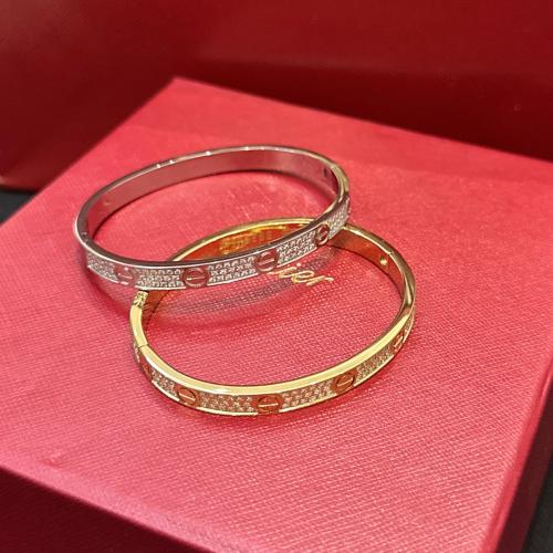 سوار كارتير الحب مع كريستال بدون مفك ماستر كواليتي