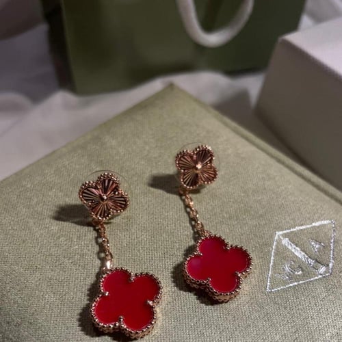 حلق فان كليف دورين الروز والأحمر