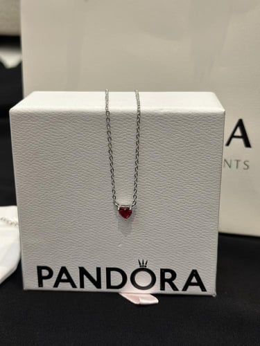 سلسال باندورا قلب أحمر الشكل الجديد