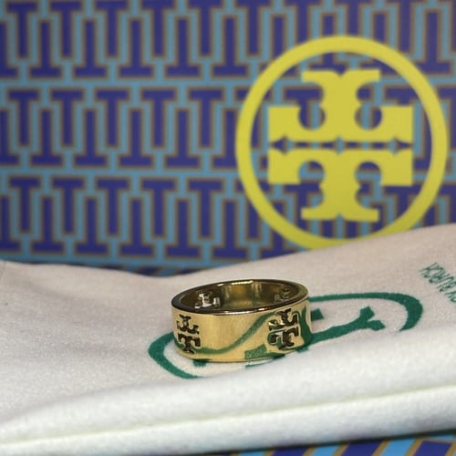 خاتم توري بورش عريض