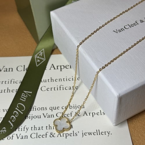 سلسال فان كليف ذهبي اللون الصدفي