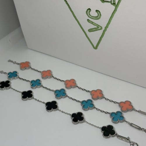 سوار فان كليف الالوان الجديدة وردات كبيره