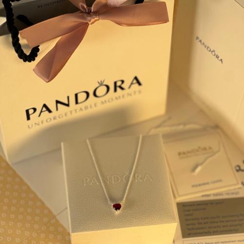 سلسال باندورا قلب أحمر