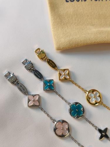 أساور لويس فيتون فلاورز ماستر