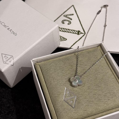 سلسال VCA ابيض فضي مع الكريستال