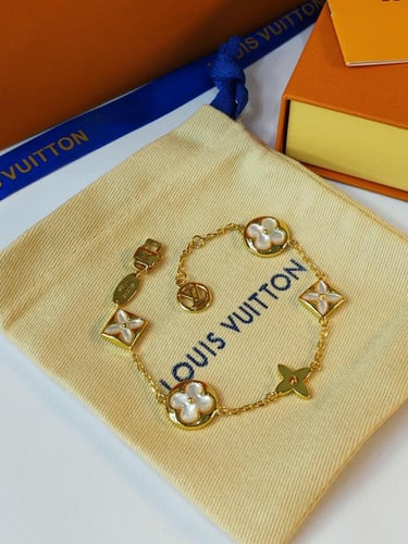 أساور لويس فيتون فلاورز ماستر